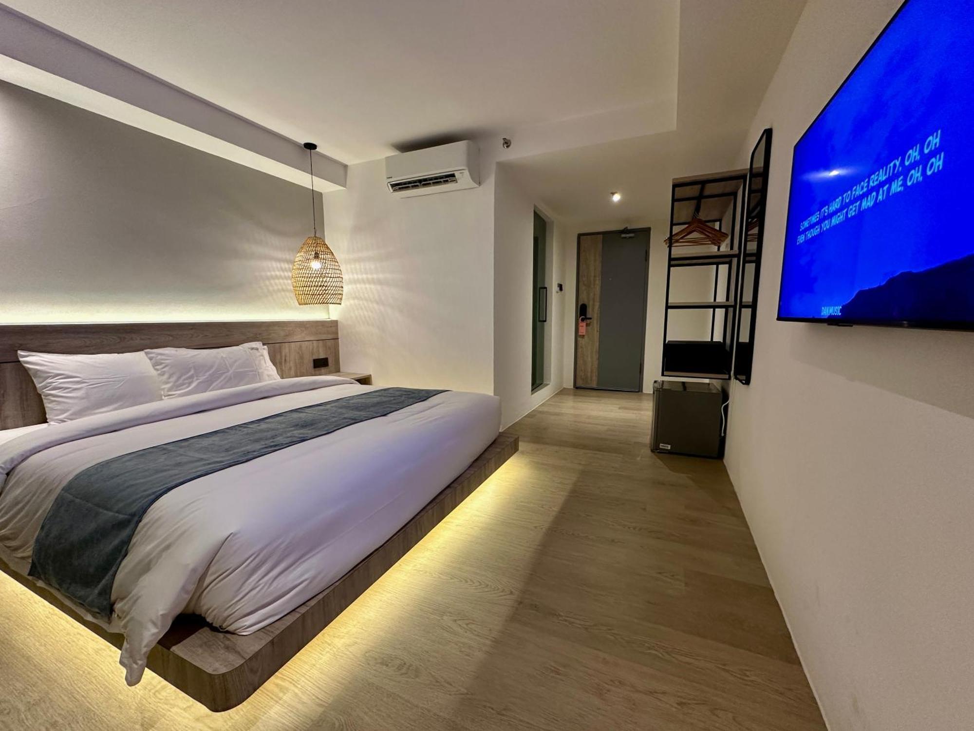 קוצ'ינג Theatre Hotel מראה חיצוני תמונה